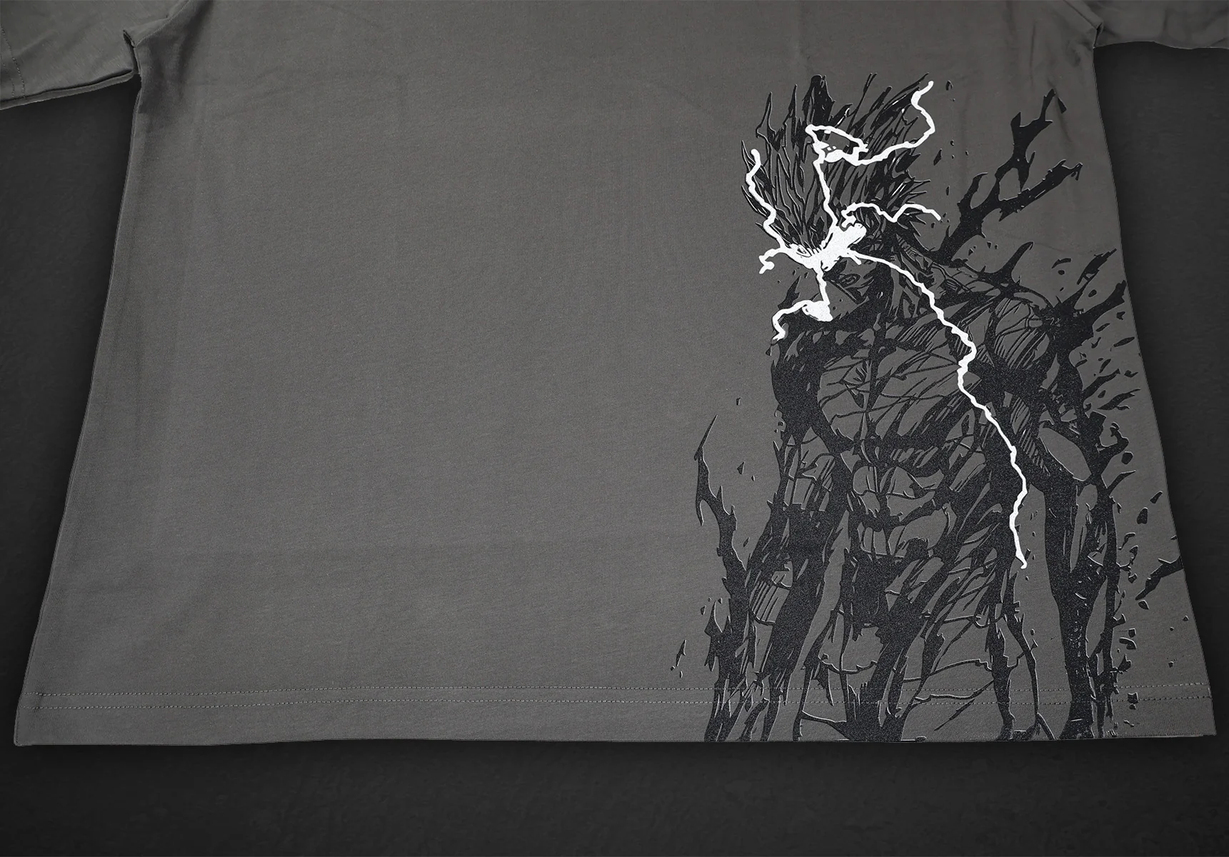 GAROU TEE - Image 4